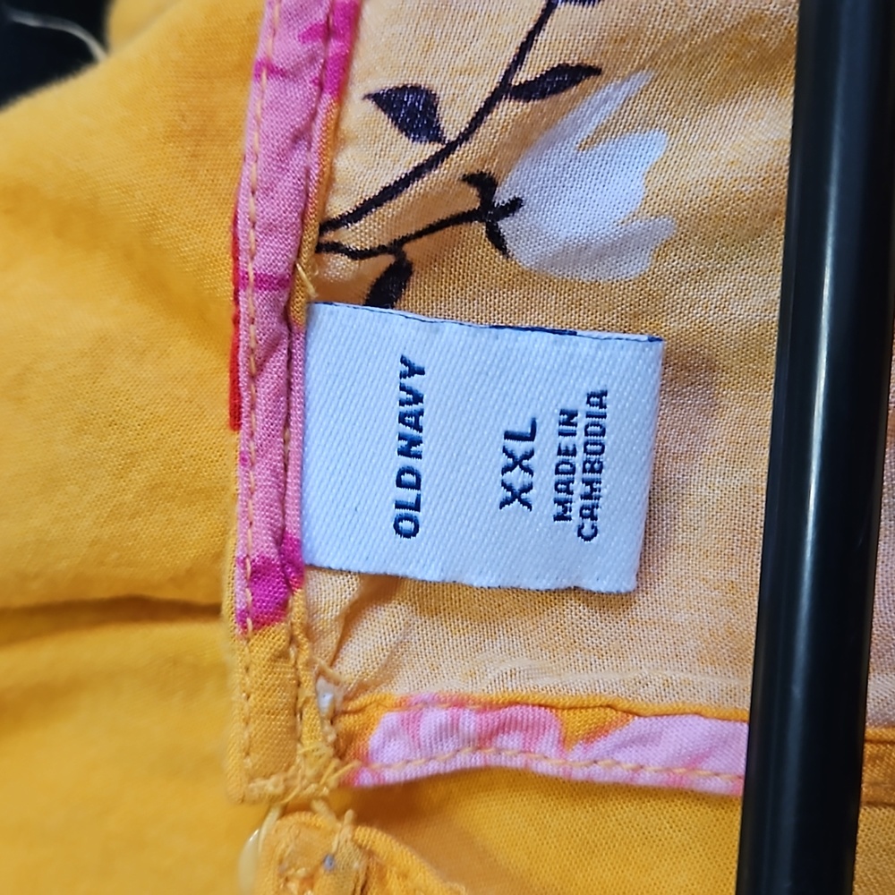 OLD NAVY TOP - Picture 5 of 6